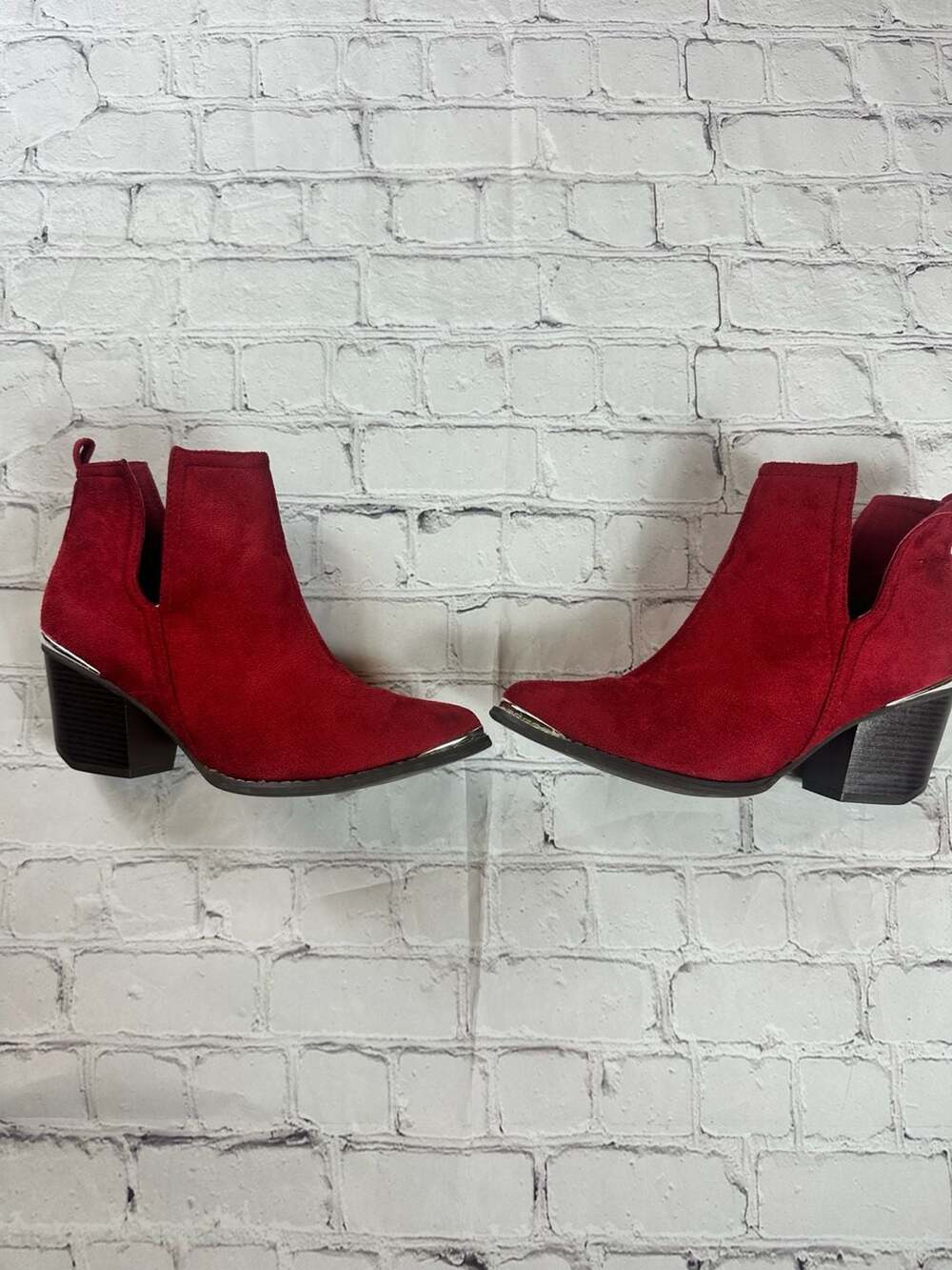 Journee Collection Issla Side Slit Block Heel Western Booties - Picture 9 of 10